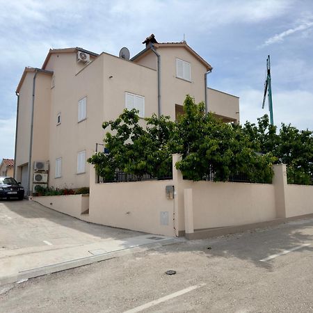 Hvar Apartments Felix Хвар Экстерьер фото