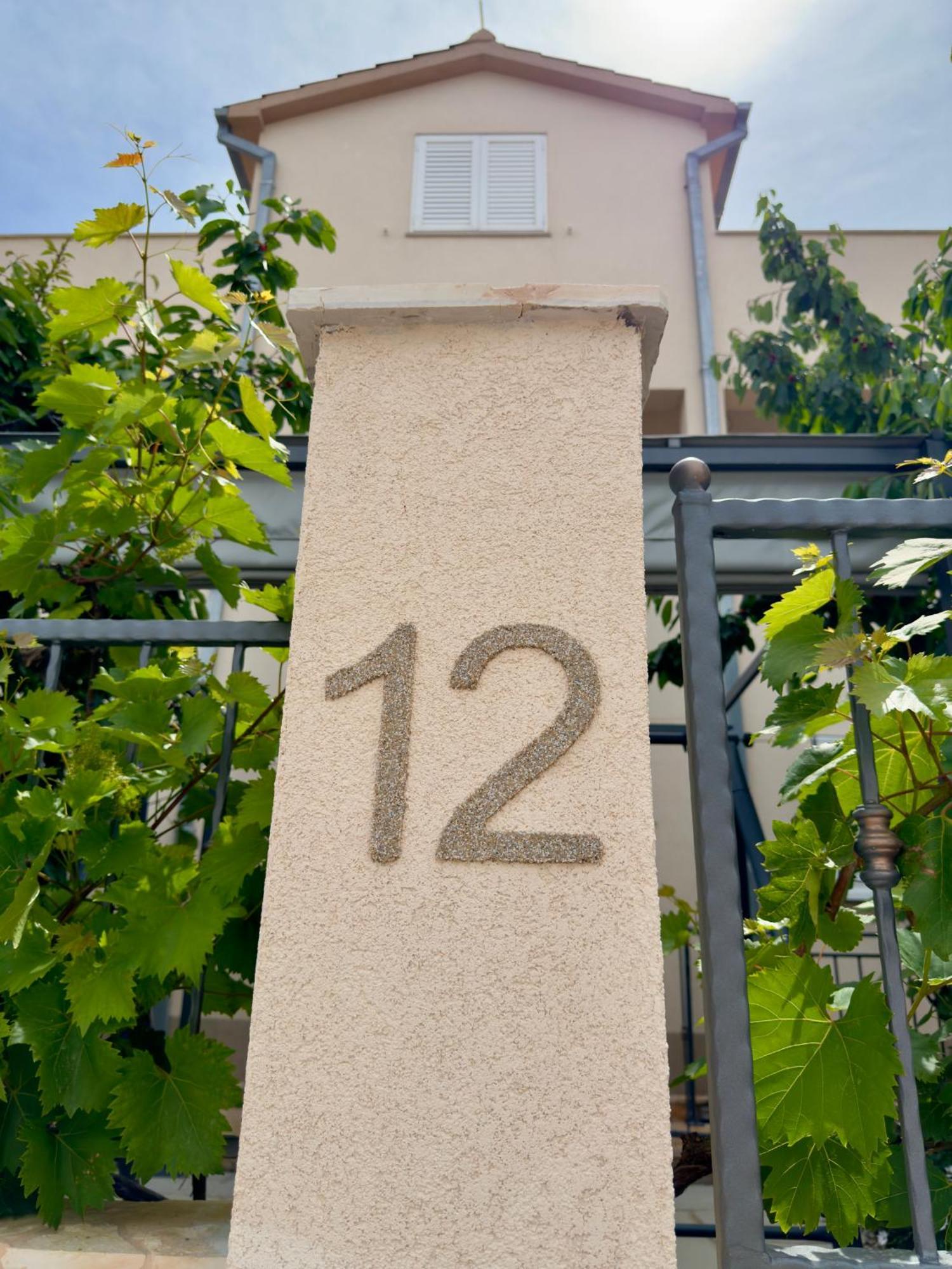 Hvar Apartments Felix Хвар Экстерьер фото